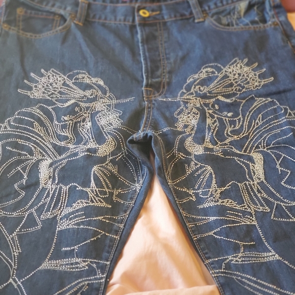 Ed hardy lot - Picture 2 of 5